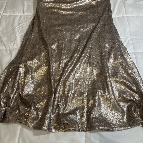 Calvin Klein Gold Sequin Off Shoulder Flutter Sleeve Gown Gathered Waist $298 - Picture 11 of 16